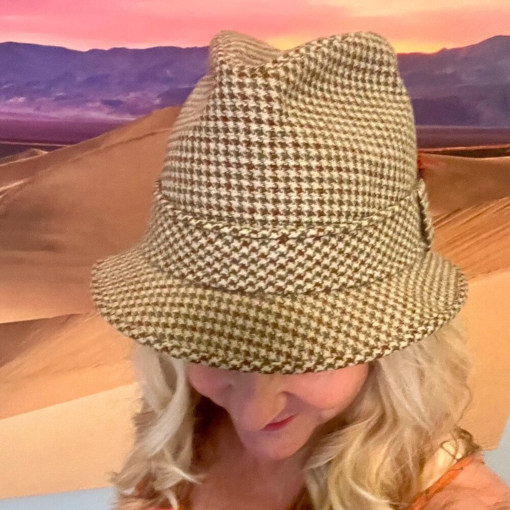 Vintage “Wales #1” Wool Fedora – Medium (7–7⅛) Houndstooth w/ Feather Accent